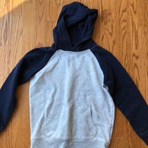 GUC Old Navy grey/navy sweatshirt boys size 8